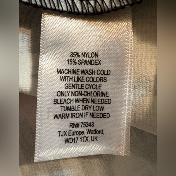 NWT Cynthia Rowley Cocktail Dress Fit and Flare Sleeveless Black & White Medium - Picture 9 of 9